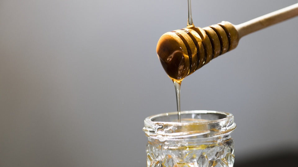 5 Amazing Benefits of Manuka Honey and Why You Need More of It